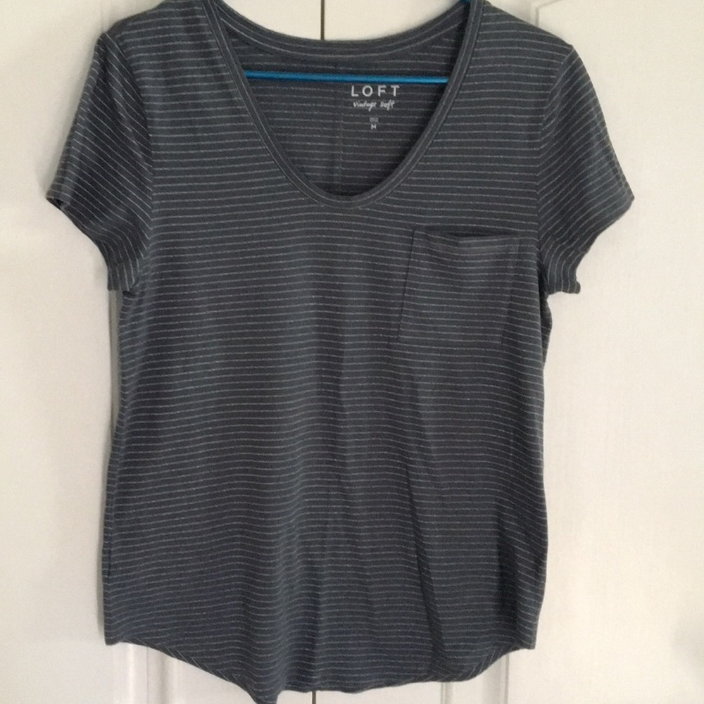 Ann Taylor Loft tee